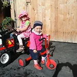 Kinderbauernhof 쇼페나우